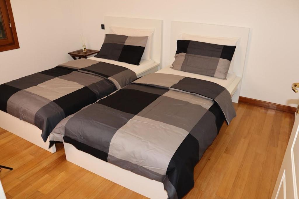 Appartement Dans Un Terrain De Golf, 5 Min De La Mer En Voiture, Parking Gratuit Cogoleto Exteriör bild